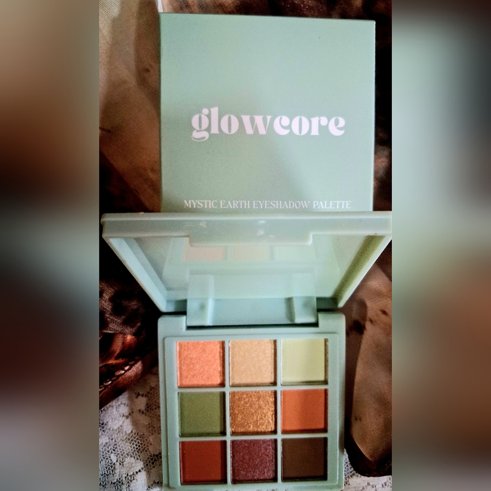 NEW Mystic Earth 9 COLOR Eyeshadow Palette - Warm/Neutral Shades. Clean Beauty.